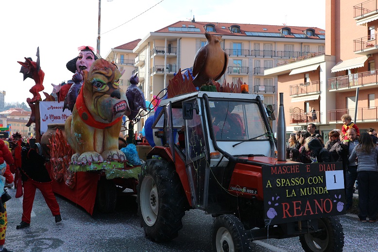 карнавал в италии